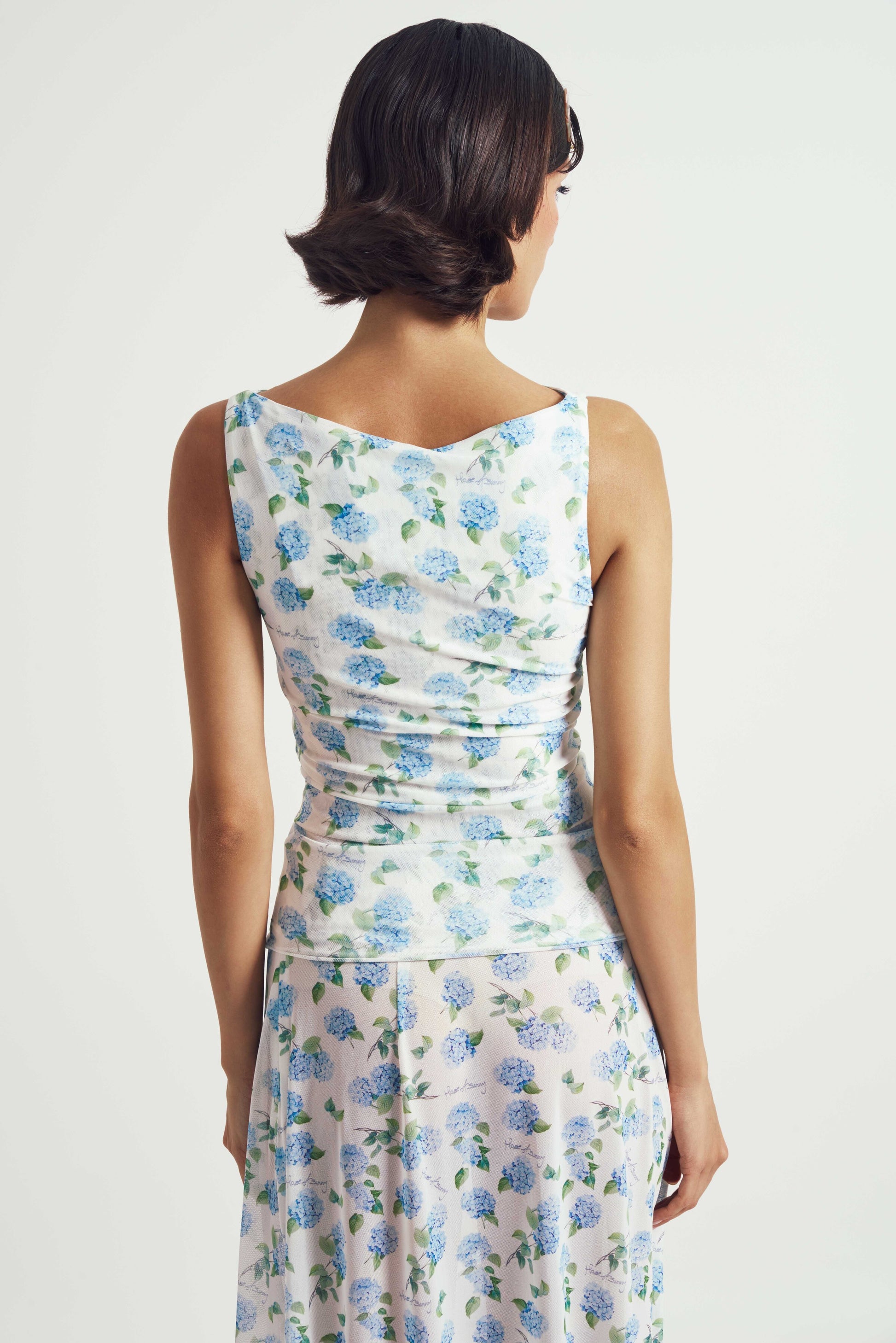 Double Layer Hydrangea Mesh Vest