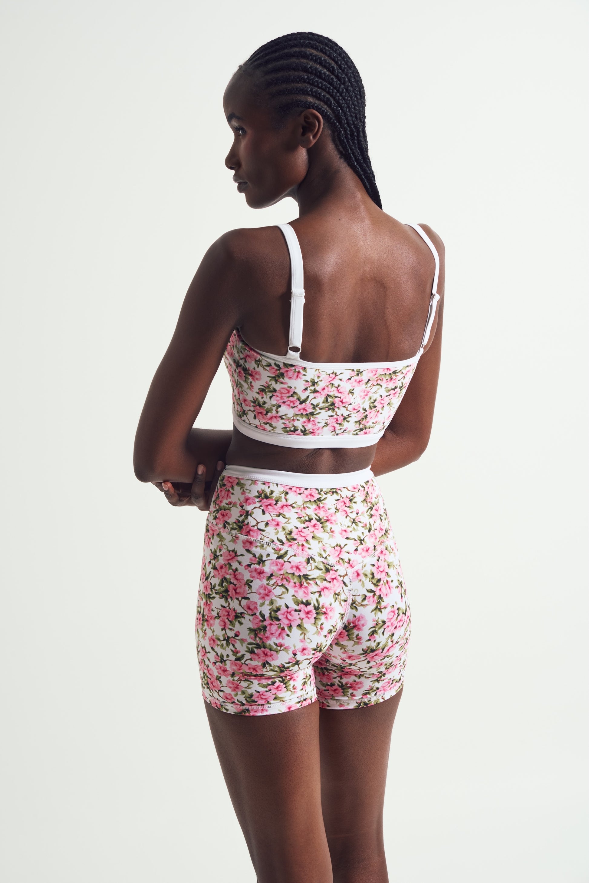 Luxe Balance Crossover Short