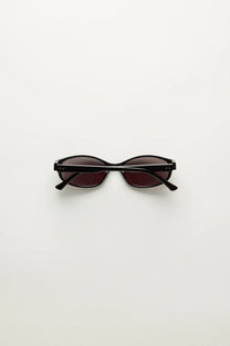 Isla | Black &amp; Black