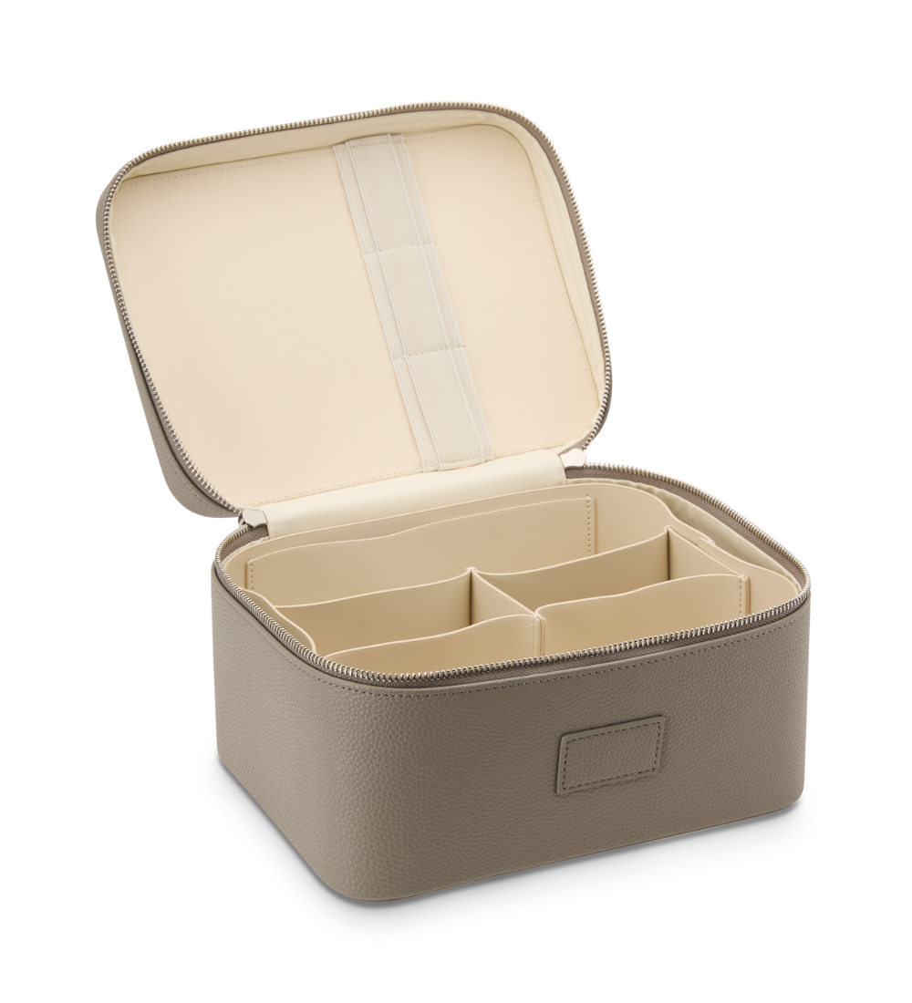 VANITY CASE